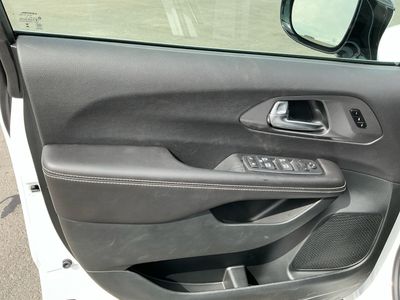 2026 Chrysler Pacifica - Photo 16