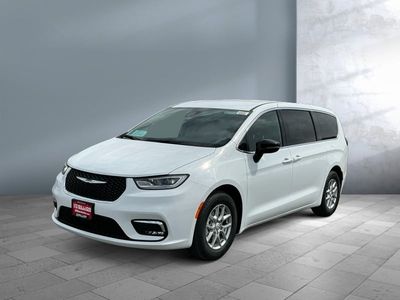 2026 Chrysler Pacifica - Photo 1