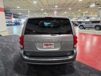 2016 Dodge Grand Caravan — interior view