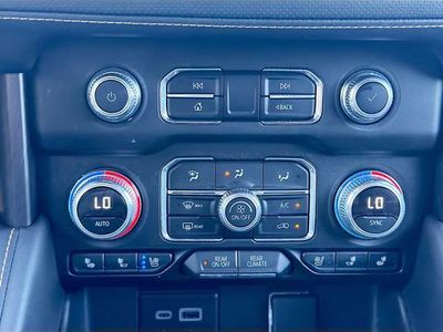 2024 GMC Yukon - Photo 51