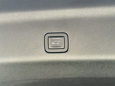 2024 GMC Yukon - Photo 14