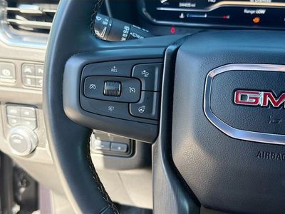 2024 GMC Yukon - Photo 40