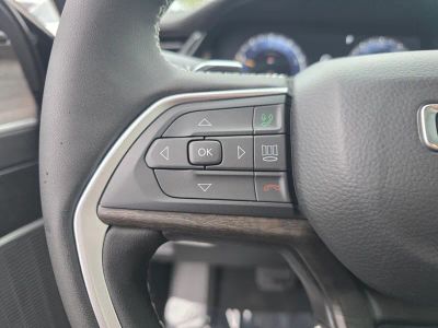 2026 Jeep Grand Cherokee — photo 17 view