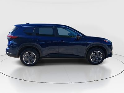 2025 Nissan Rogue — photo 8 view