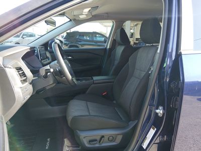 2025 Nissan Rogue — photo 9 view
