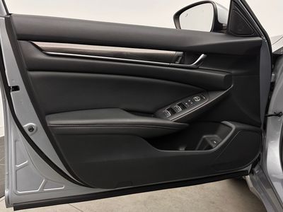 2020 Honda Accord Sedan — photo 12 view