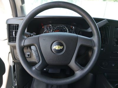 2020 Chevrolet Express Passenger - Photo 12