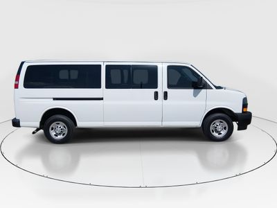 2020 Chevrolet Express Passenger - Photo 8