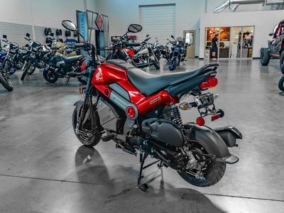 2025 Honda Navi Pearl Red - Photo 3