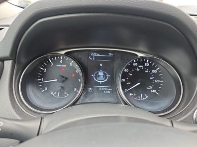 2016 Nissan Rogue — photo 10 view