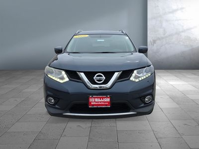 2016 Nissan Rogue — side profile view