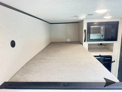 2026 Jayco Jay Flight SLX — photo 24 view