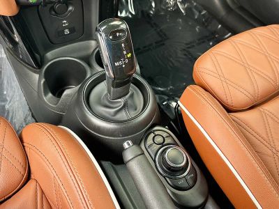 2023 MINI Convertible — photo 17 view