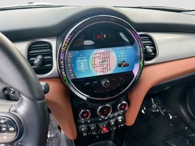 2023 MINI Convertible — photo 13 view