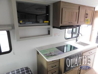2026 Coachmen RV Freedom Express Select - Photo 17