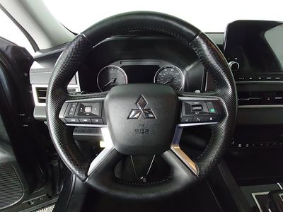 2024 Mitsubishi Outlander - Photo 12