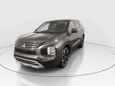 2024 Mitsubishi Outlander - Photo 3