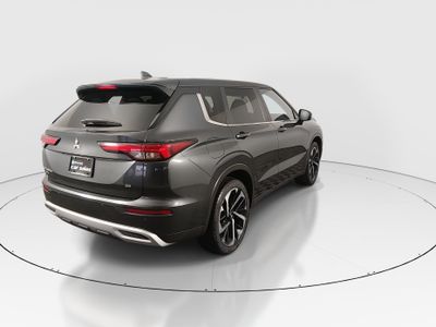 2024 Mitsubishi Outlander - Photo 7