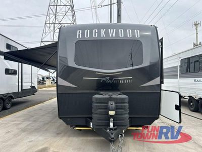 2023 Forest River RV Rockwood Ultra Lite - Photo 3