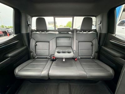 2024 Chevrolet Silverado 1500 - Photo 38