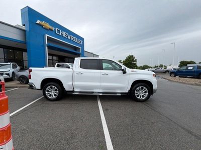 2024 Chevrolet Silverado 1500 - Photo 2