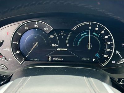 2018 BMW 5 Series - Photo 38