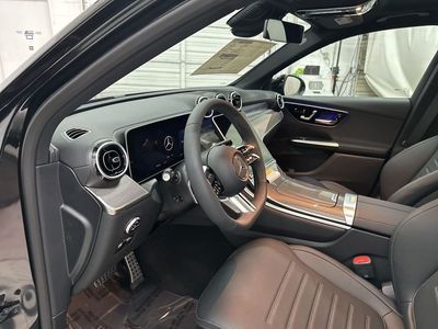 2026 Mercedes-Benz GLC — photo 9 view
