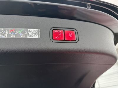 2026 Mercedes-Benz GLC — photo 59 view