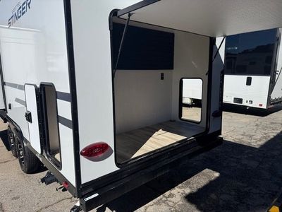 2026 Venture SportTrek Stinger - Photo 11