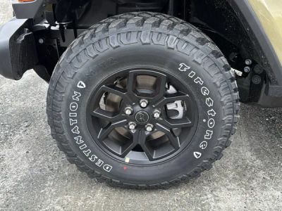 2026 Jeep Gladiator — detail view
