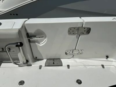 2018 Boston Whaler 330 Outrage - Photo 9