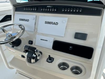 2018 Boston Whaler 330 Outrage - Photo 13
