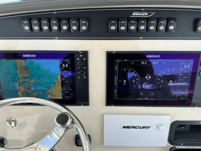2018 Boston Whaler 330 Outrage - Photo 15