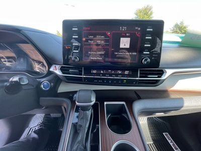 2024 Toyota Sienna - Photo 12