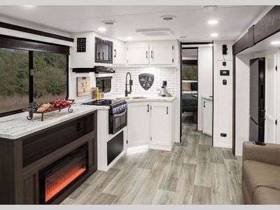 2026 Venture RV Stratus - Photo 4