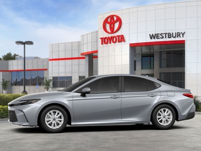 2026 Toyota Camry - Photo 3
