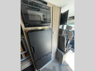 2025 Winnebago Travato - Photo 11