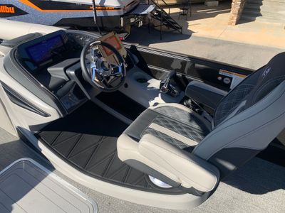 2026 Barletta Lusso L23UCA - Photo 24