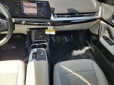 2026 BMW X1 — photo 10 view