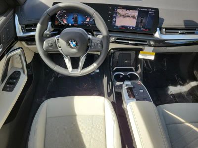2026 BMW X1 — photo 9 view