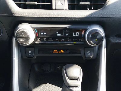 2024 Toyota RAV4 - Photo 13