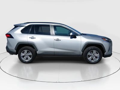 2024 Toyota RAV4 - Photo 8