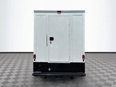 2025 Ford E-350SD — detail view
