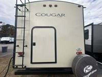 2019 Keystone Keystone RV Cougar — detail view
