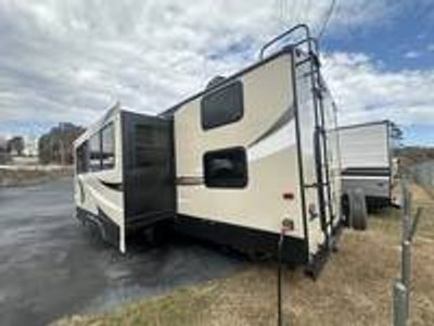 2019 Keystone Keystone RV Cougar — interior view