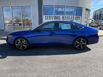 2025 Honda Accord Hybrid - Photo 2