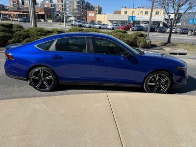 2025 Honda Accord Hybrid - Photo 4