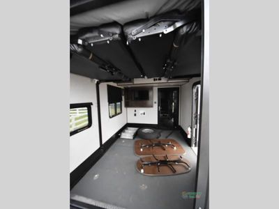 2022 Dutchmen RV Voltage — photo 30 view