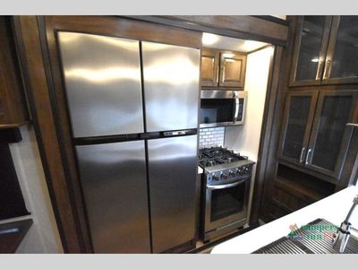 2022 Dutchmen RV Voltage — photo 34 view