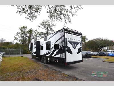 2022 Dutchmen RV Voltage — interior view